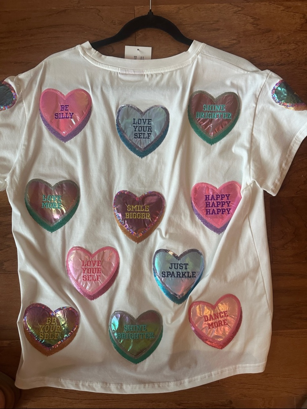 QOS NWT heart small tshirt! - Picture 3 of 3